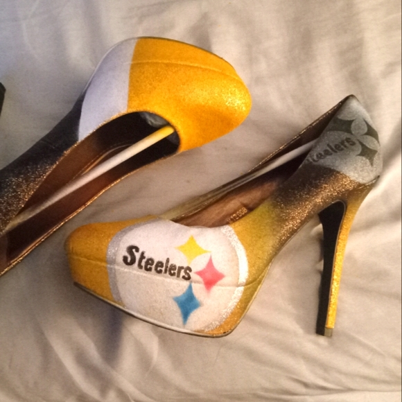 Custom Handmade Steelers Heels - Picture 1 of 3
